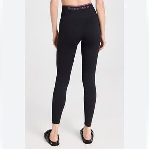 Outdoor Voices Seamless Rib 7/8 Leggings in Black